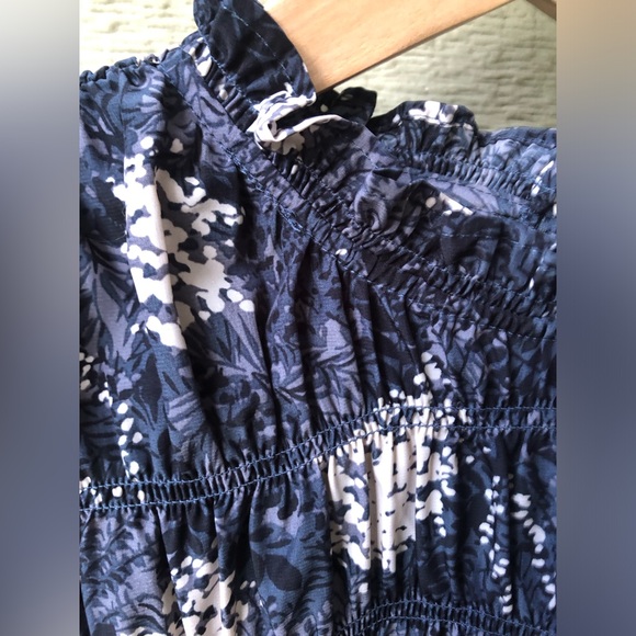 Joie Sleeveless Blouse Top - Picture 3 of 7